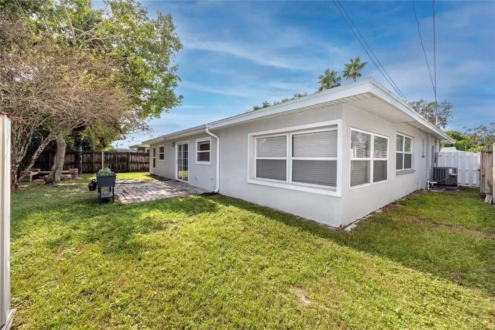 2185 PINE RIDGE DRIVE, CLEARWATER, Florida 33763, 5 Bedrooms Bedrooms, ,2 BathroomsBathrooms,Residential,For Sale,PINE RIDGE,MFRTB8311986