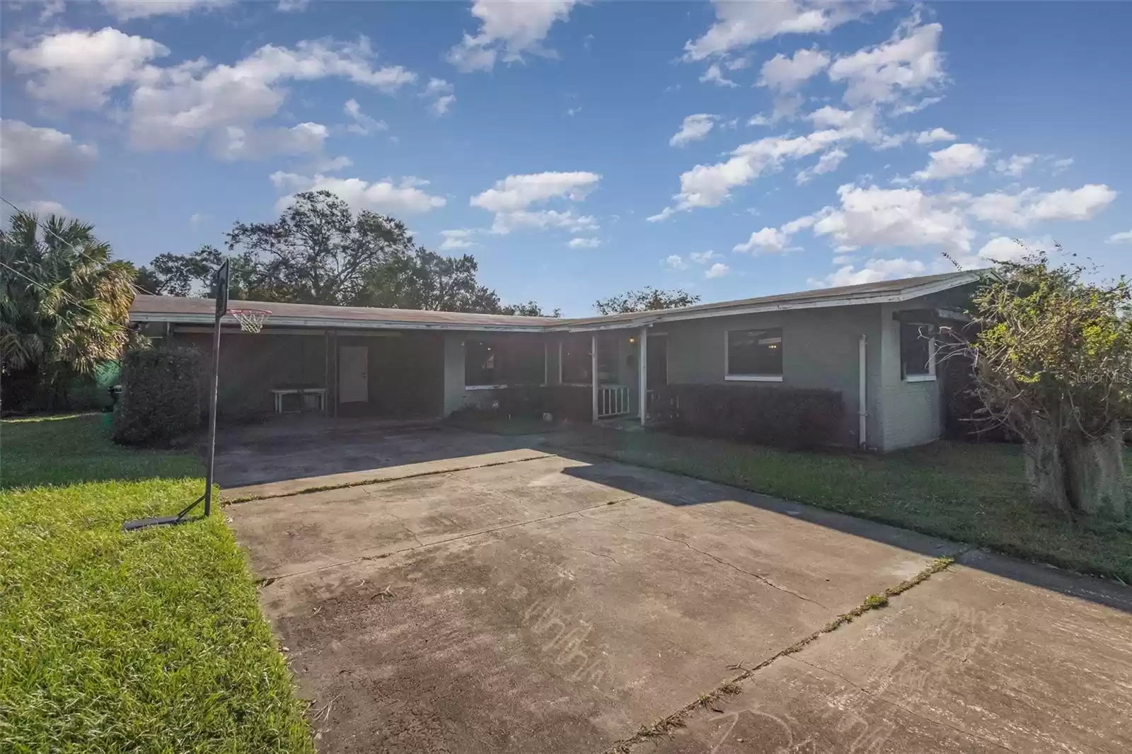 909 MARABON AVENUE, ORLANDO, Florida 32806, 3 Bedrooms Bedrooms, ,2 BathroomsBathrooms,Residential,For Sale,MARABON,MFRO6249214