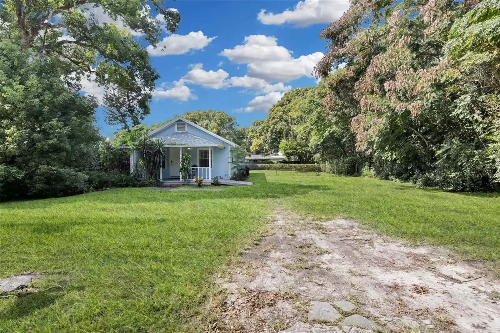 5080 SEMINOLE AVENUE, WINTER PARK, Florida 32792, 3 Bedrooms Bedrooms, ,2 BathroomsBathrooms,Residential,For Sale,SEMINOLE,MFRO6249839