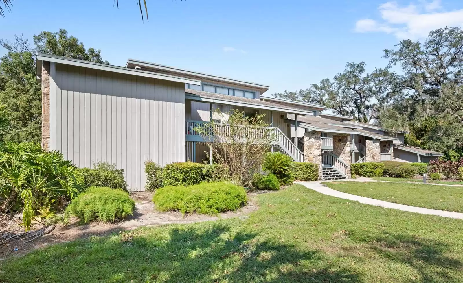 608 OLDE CAMELOT CIRCLE, HAINES CITY, Florida 33844, 2 Bedrooms Bedrooms, ,2 BathroomsBathrooms,Residential,For Sale,OLDE CAMELOT,MFRO6246627