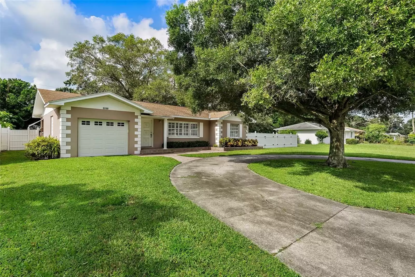 4984 48TH TERRACE, SAINT PETERSBURG, Florida 33709, 3 Bedrooms Bedrooms, ,1 BathroomBathrooms,Residential,For Sale,48TH,MFRU8252836