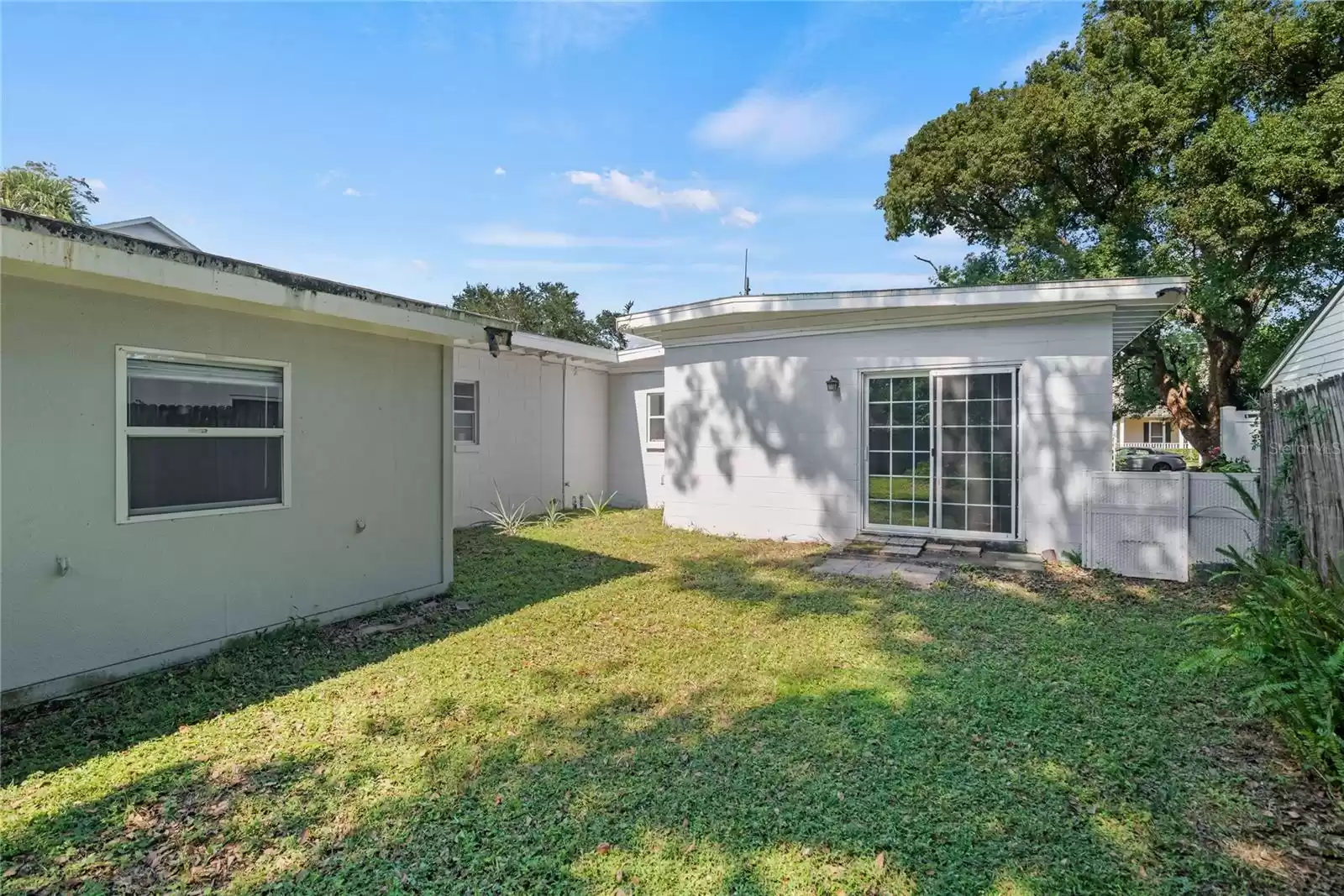 22 STEELE STREET, ORLANDO, Florida 32804, 3 Bedrooms Bedrooms, ,2 BathroomsBathrooms,Residential,For Sale,STEELE,MFRO6249975