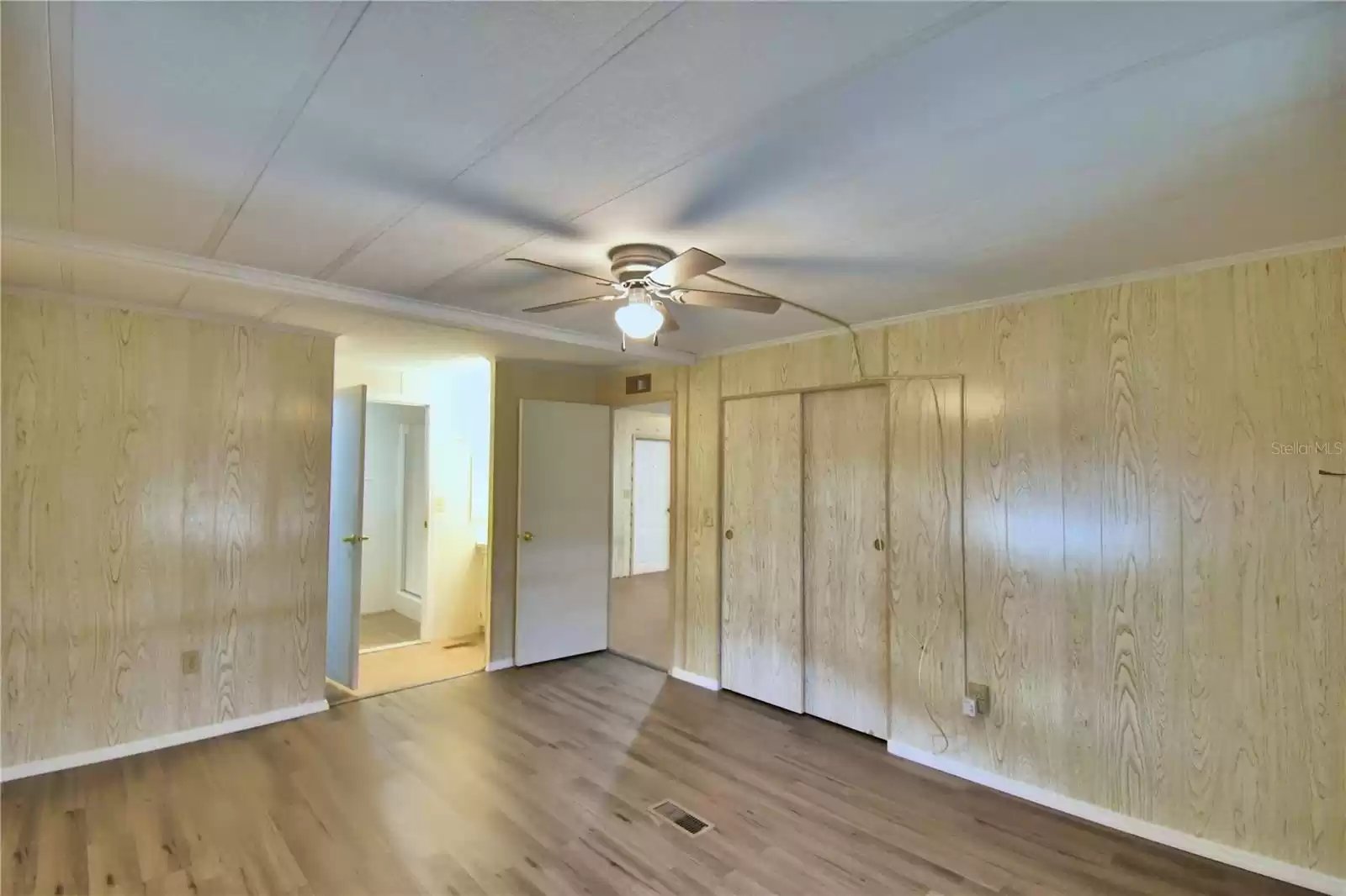 4201 CEDARWOOD STREET, WINTER HAVEN, Florida 33880, 2 Bedrooms Bedrooms, ,2 BathroomsBathrooms,Residential,For Sale,CEDARWOOD,MFRP4932409