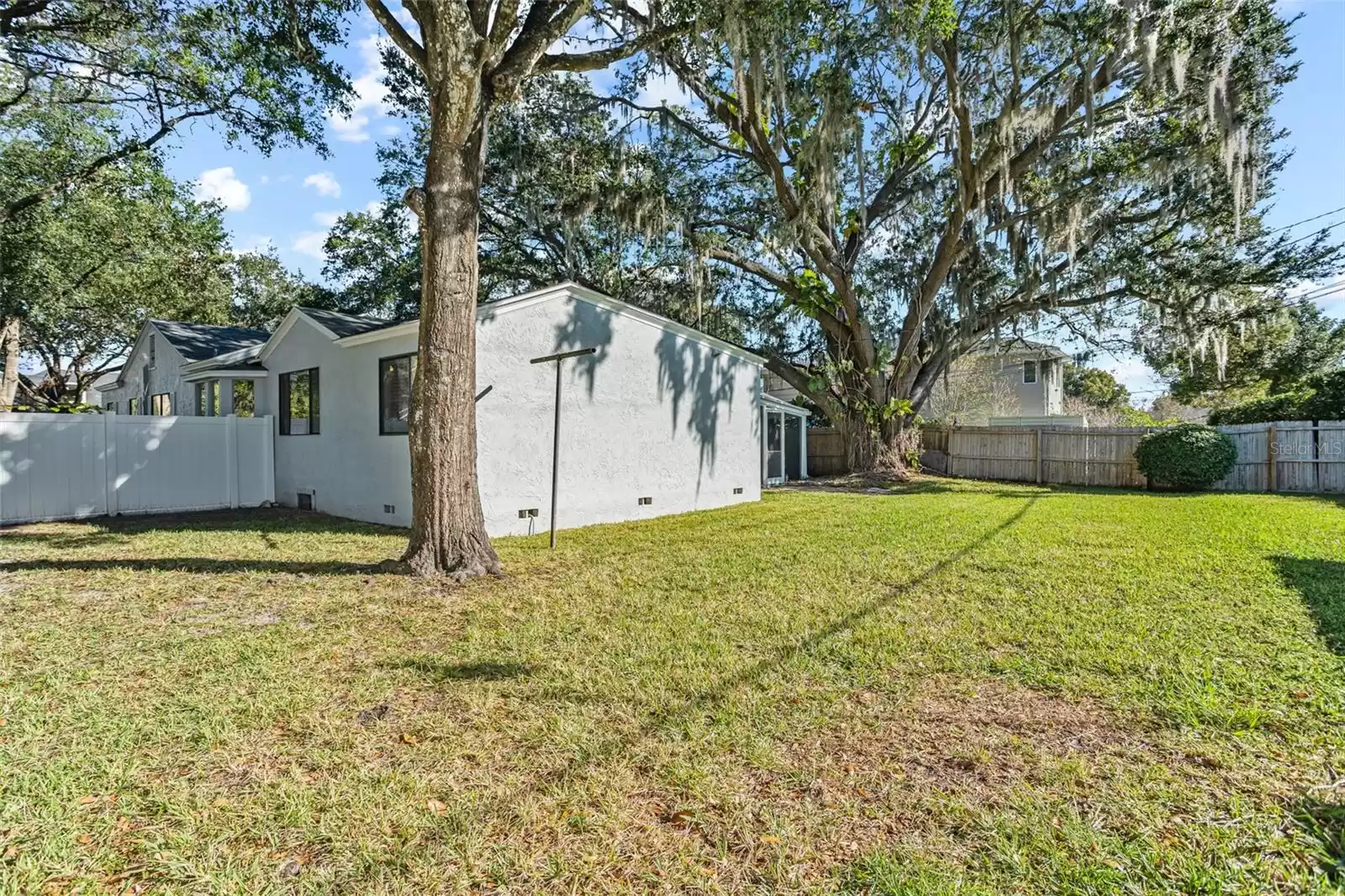 1344 YALE STREET, ORLANDO, Florida 32804, 3 Bedrooms Bedrooms, ,2 BathroomsBathrooms,Residential Lease,For Rent,YALE,MFRO6249712