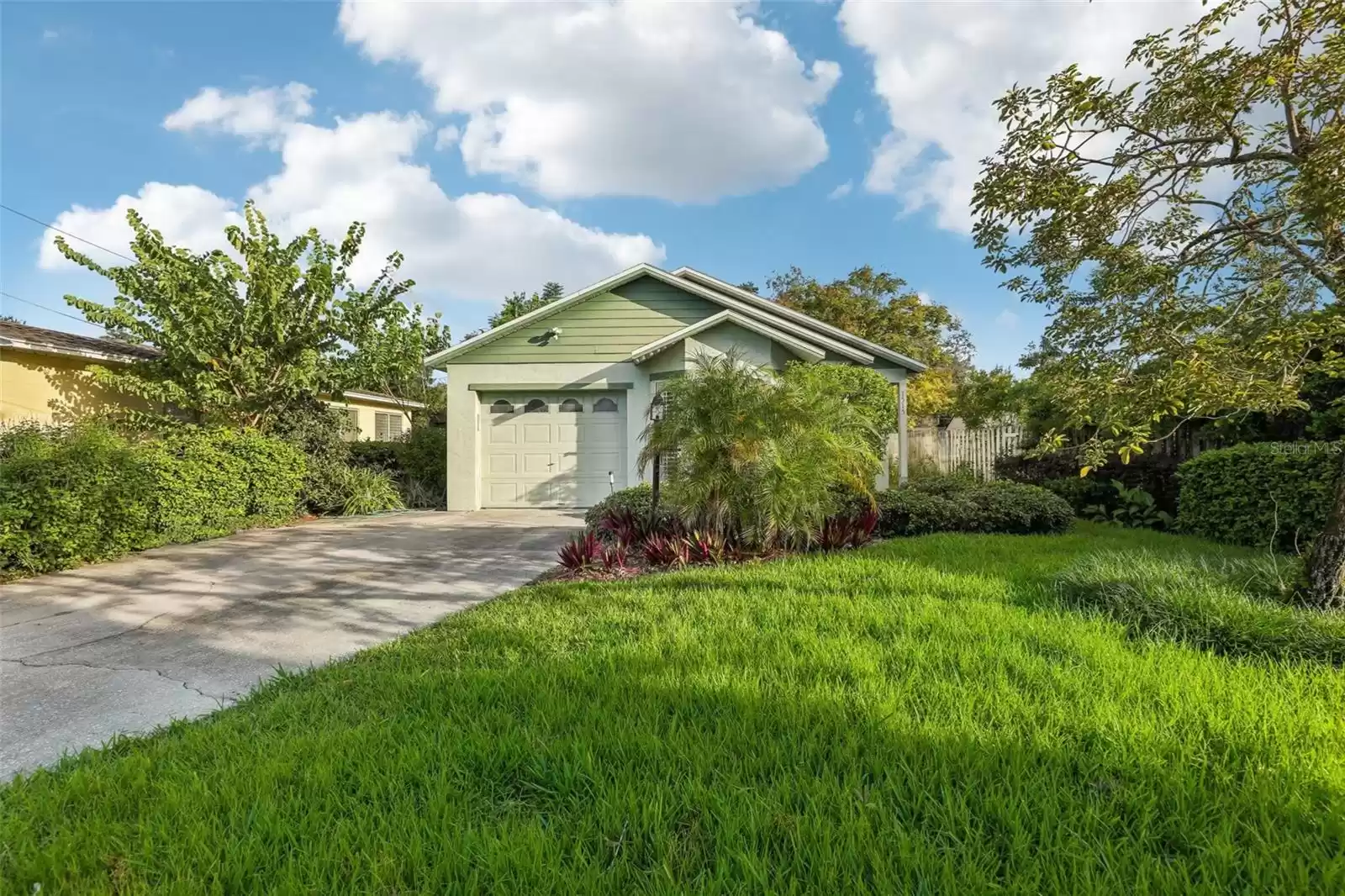 1515 HARDING STREET, ORLANDO, Florida 32806, 3 Bedrooms Bedrooms, ,2 BathroomsBathrooms,Residential Lease,For Rent,HARDING,MFRO6250385