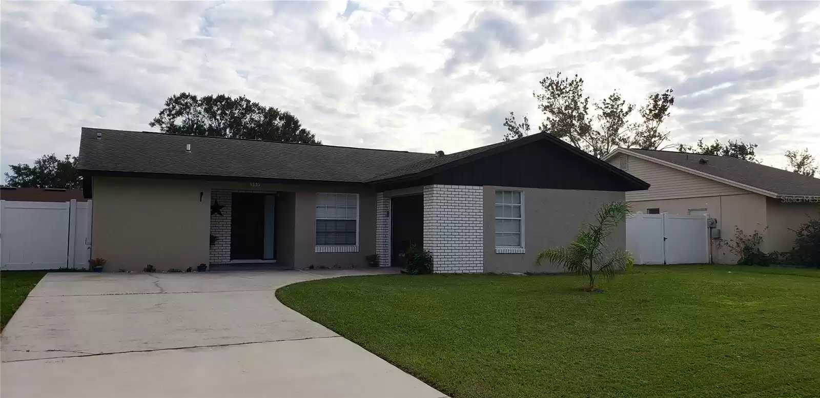 449 BALL COURT, KISSIMMEE, Florida 34759, 3 Bedrooms Bedrooms, ,2 BathroomsBathrooms,Residential,For Sale,BALL,MFRS5114041