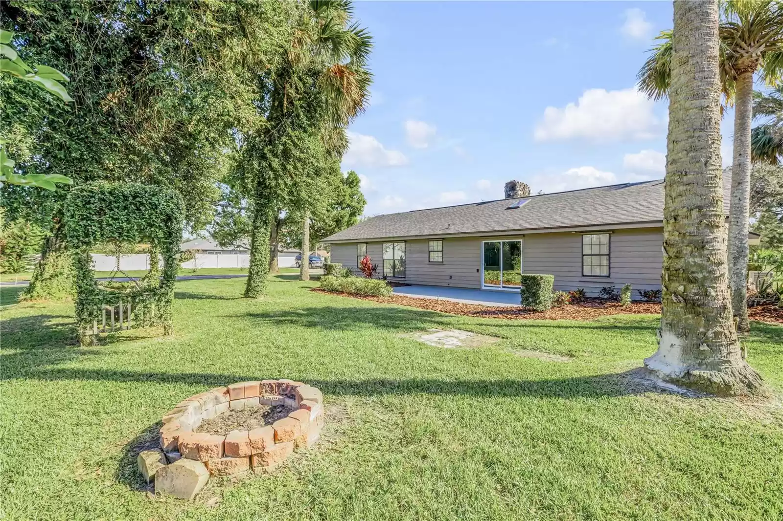 1217 WAYNE AVENUE, NEW SMYRNA BEACH, Florida 32168, 3 Bedrooms Bedrooms, ,2 BathroomsBathrooms,Residential,For Sale,WAYNE,MFRNS1082730