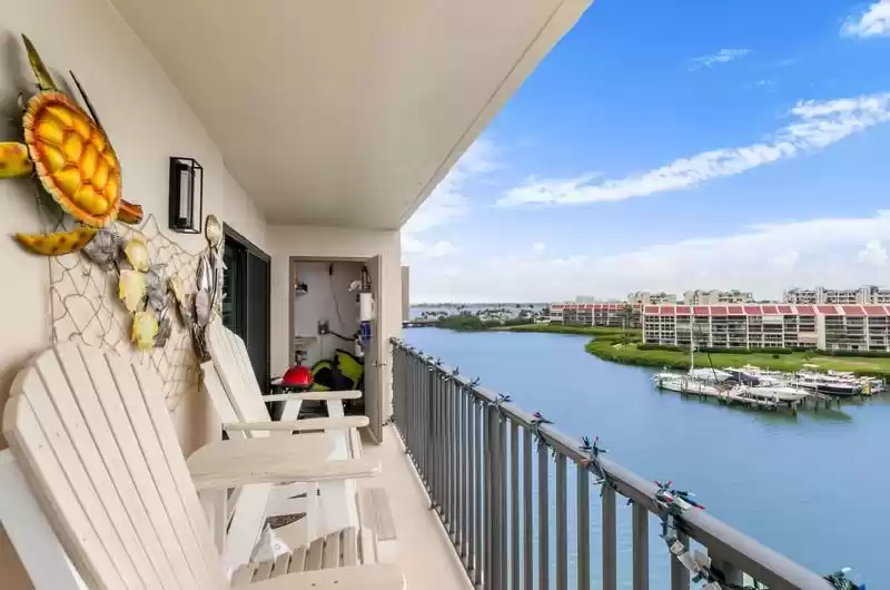 7600 SUN ISLAND DRIVE, SOUTH PASADENA, Florida 33707, 2 Bedrooms Bedrooms, ,2 BathroomsBathrooms,Residential,For Sale,SUN ISLAND,MFRTB8312602