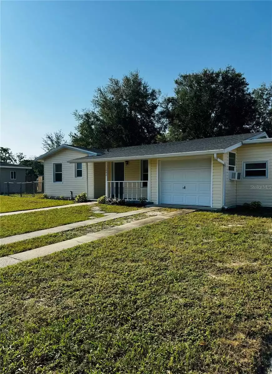 1092 COBBLESTONE AVENUE, DELTONA, Florida 32725, 2 Bedrooms Bedrooms, ,1 BathroomBathrooms,Residential,For Sale,COBBLESTONE,MFRV4939009