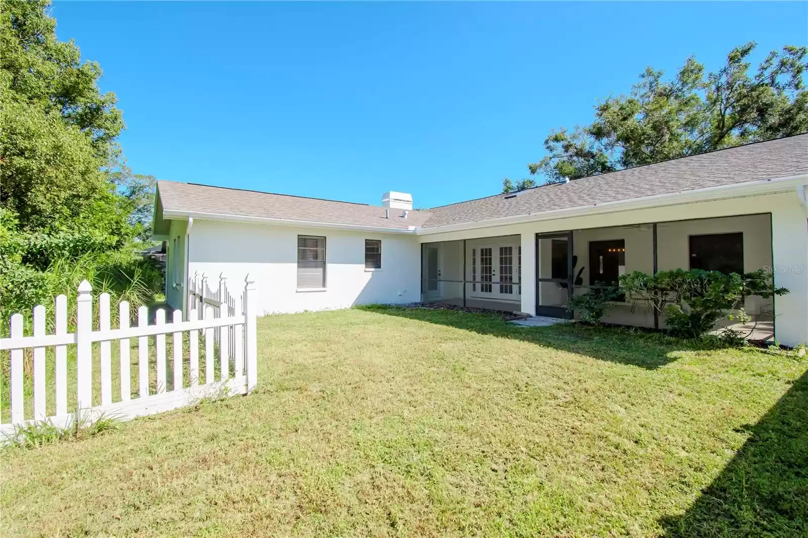 311 OAK CREST DRIVE, SAFETY HARBOR, Florida 34695, 4 Bedrooms Bedrooms, ,2 BathroomsBathrooms,Residential,For Sale,OAK CREST,MFRTB8311621