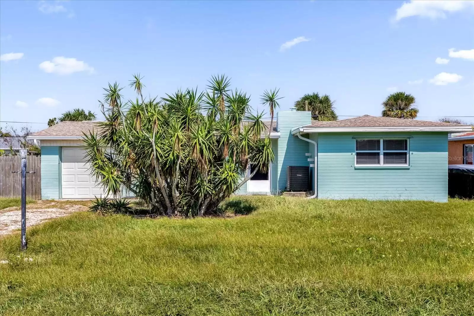 23 DOLPHIN AVENUE, ORMOND BEACH, Florida 32176, 2 Bedrooms Bedrooms, ,1 BathroomBathrooms,Residential,For Sale,DOLPHIN,MFRO6248519