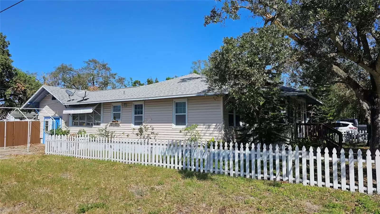 5029 9TH AVENUE, GULFPORT, Florida 33707, 2 Bedrooms Bedrooms, ,2 BathroomsBathrooms,Residential,For Sale,9TH,MFRTB8312631