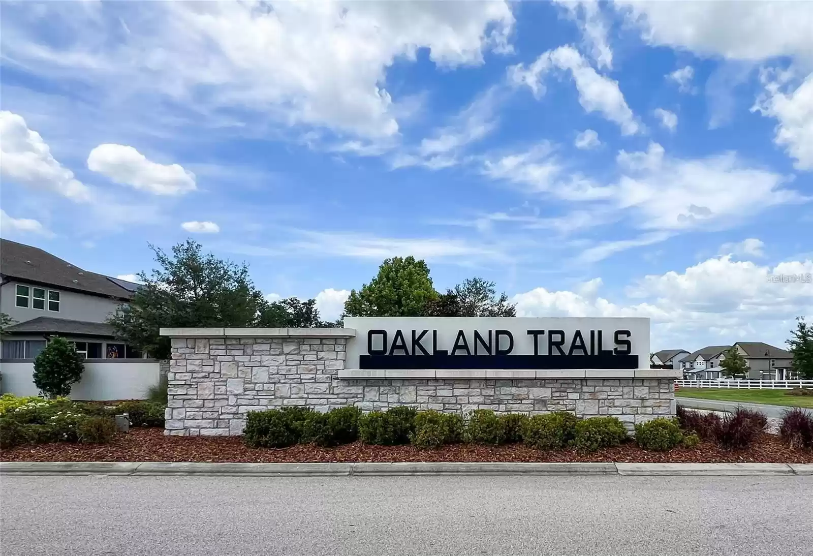 1740 STANDING ROCK CIRCLE, OAKLAND, Florida 34787, 3 Bedrooms Bedrooms, ,2 BathroomsBathrooms,Residential,For Sale,STANDING ROCK,MFRO6250033