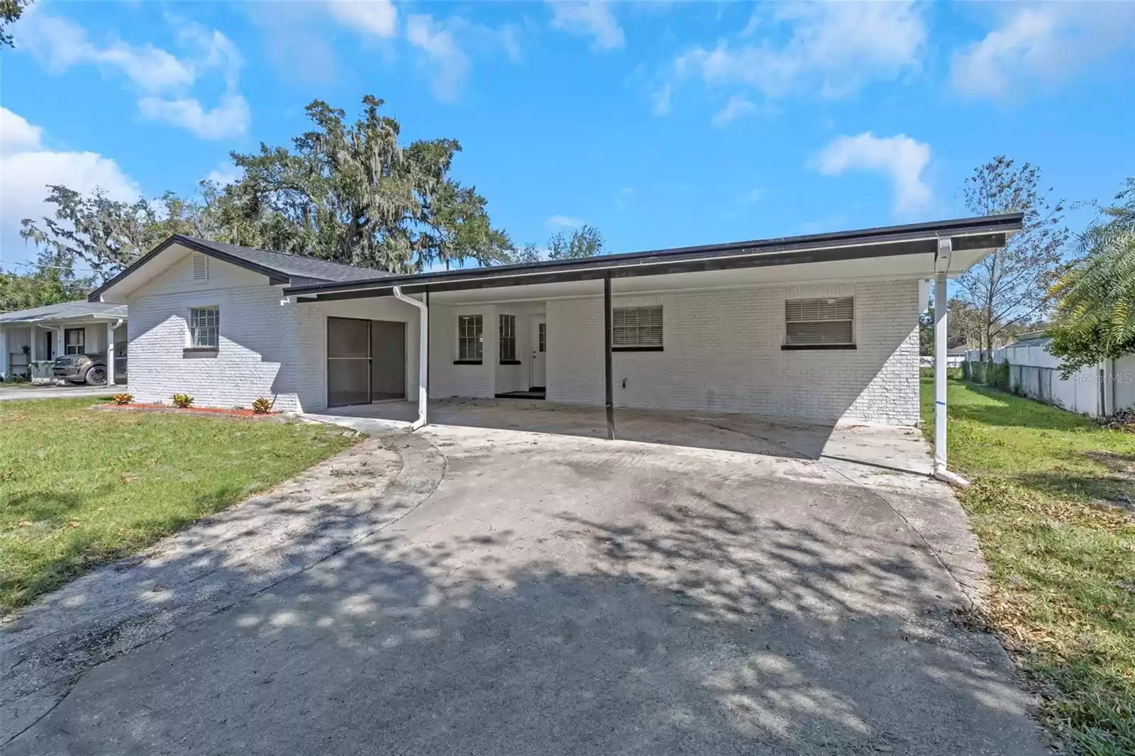 402 EUNICE DRIVE, PLANT CITY, Florida 33563, 4 Bedrooms Bedrooms, ,2 BathroomsBathrooms,Residential,For Sale,EUNICE,MFRO6250540