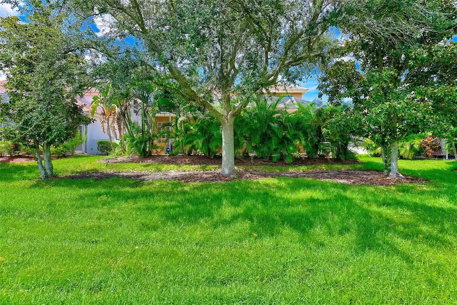 9883 SAGO POINT DRIVE, SEMINOLE, Florida 33777, 4 Bedrooms Bedrooms, ,3 BathroomsBathrooms,Residential,For Sale,SAGO POINT,MFRU8255930