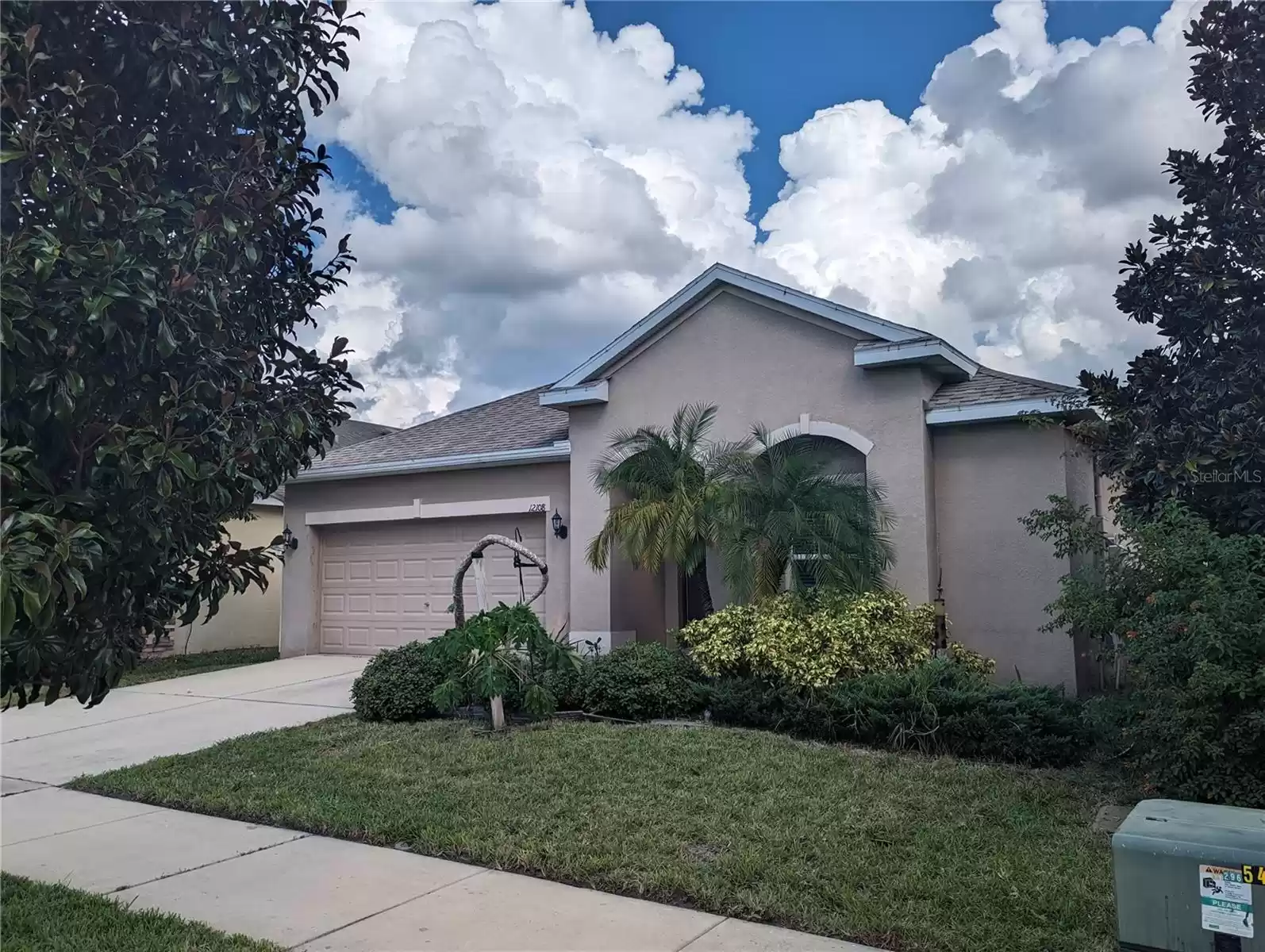 12108 WHISTLING WIND DR, RIVERVIEW, Florida 33569, 4 Bedrooms Bedrooms, ,2 BathroomsBathrooms,Residential,For Sale,WHISTLING WIND DR,MFRTB8302191