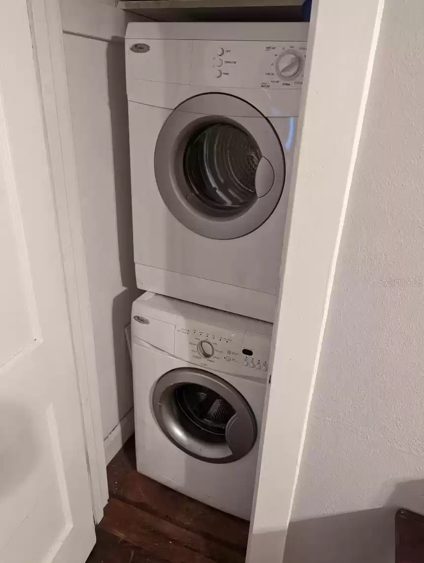 Apt washer/dryer