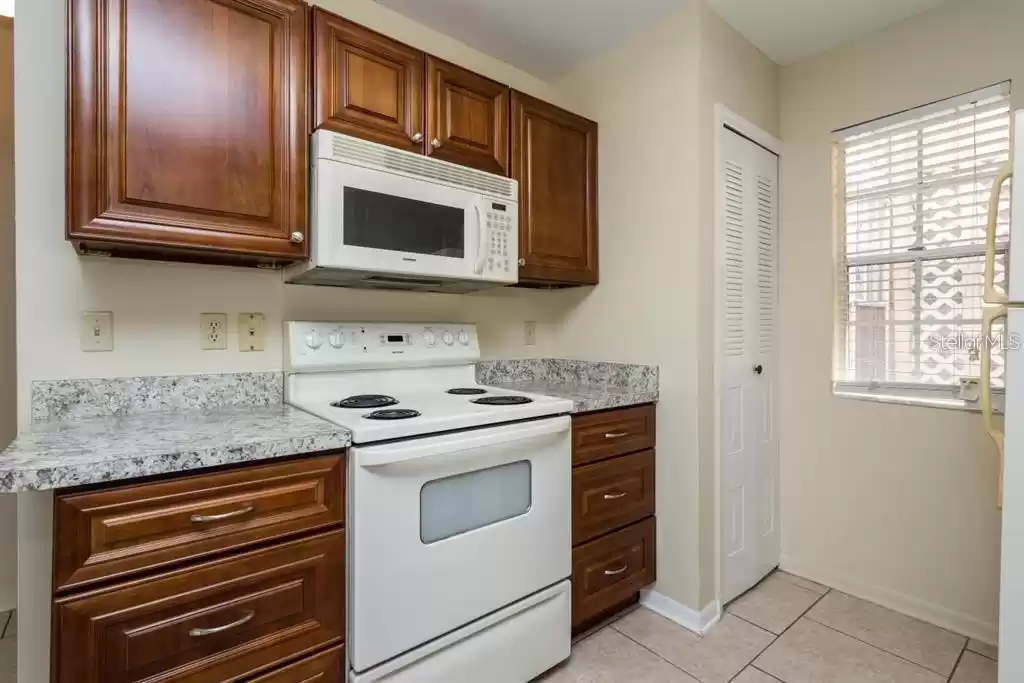 590 BLOOMINGTON COURT, ALTAMONTE SPRINGS, Florida 32714, 2 Bedrooms Bedrooms, ,2 BathroomsBathrooms,Residential,For Sale,BLOOMINGTON,MFRO6227527