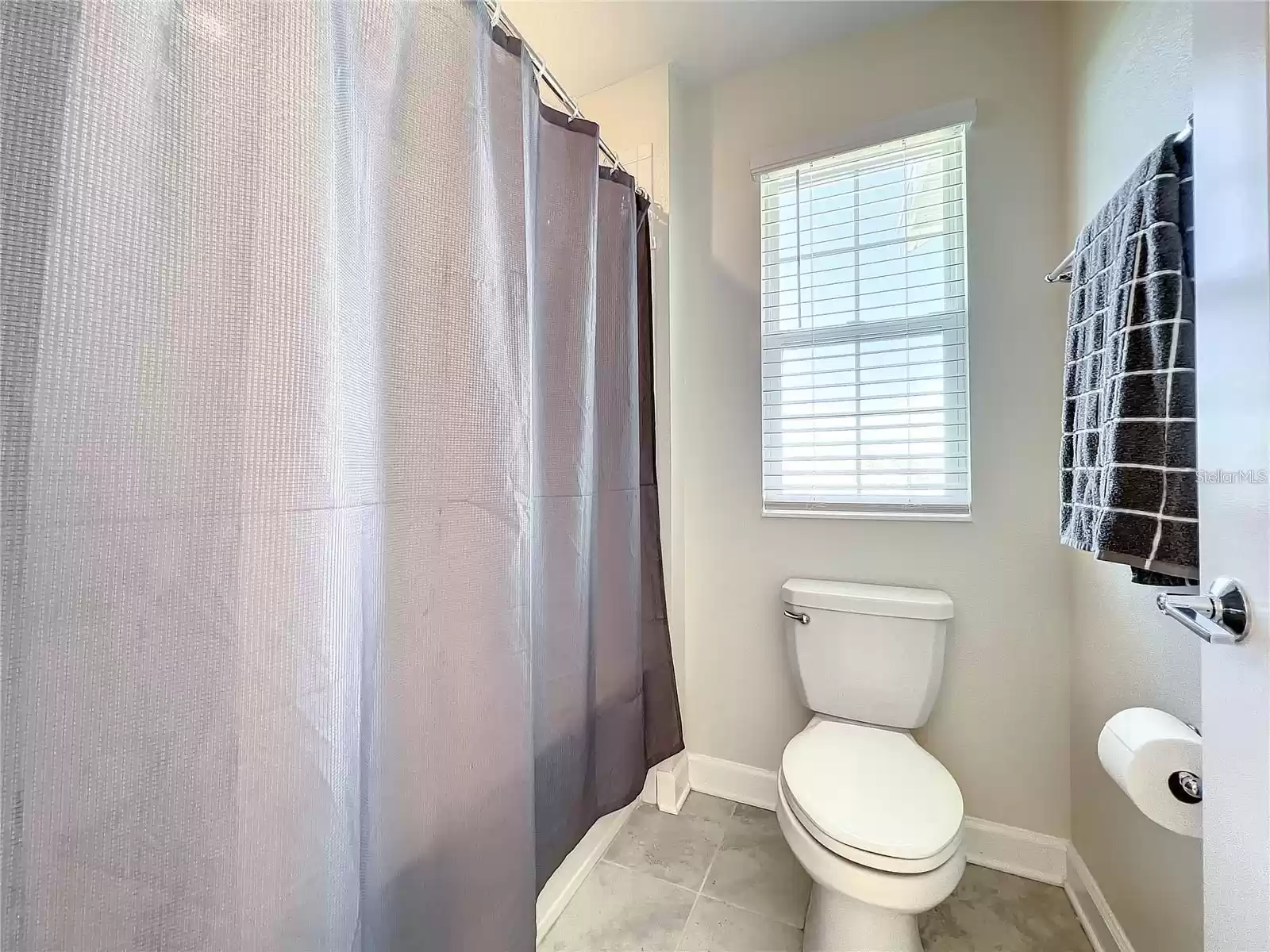 13041 INKWELL ALLEY, WINTER GARDEN, Florida 34787, 4 Bedrooms Bedrooms, ,3 BathroomsBathrooms,Residential,For Sale,INKWELL,MFRO6248242