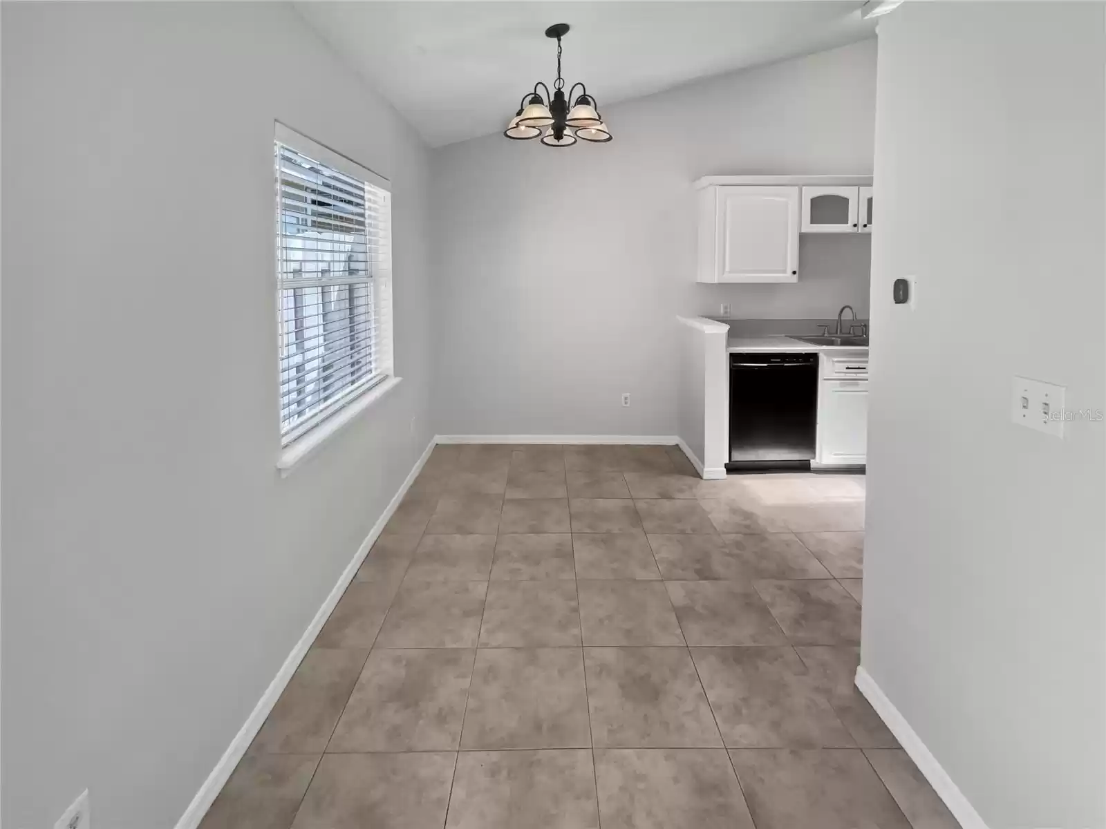 1811 WINTER GREEN BOULEVARD, WINTER PARK, Florida 32792, 3 Bedrooms Bedrooms, ,2 BathroomsBathrooms,Residential,For Sale,WINTER GREEN,MFRO6230728