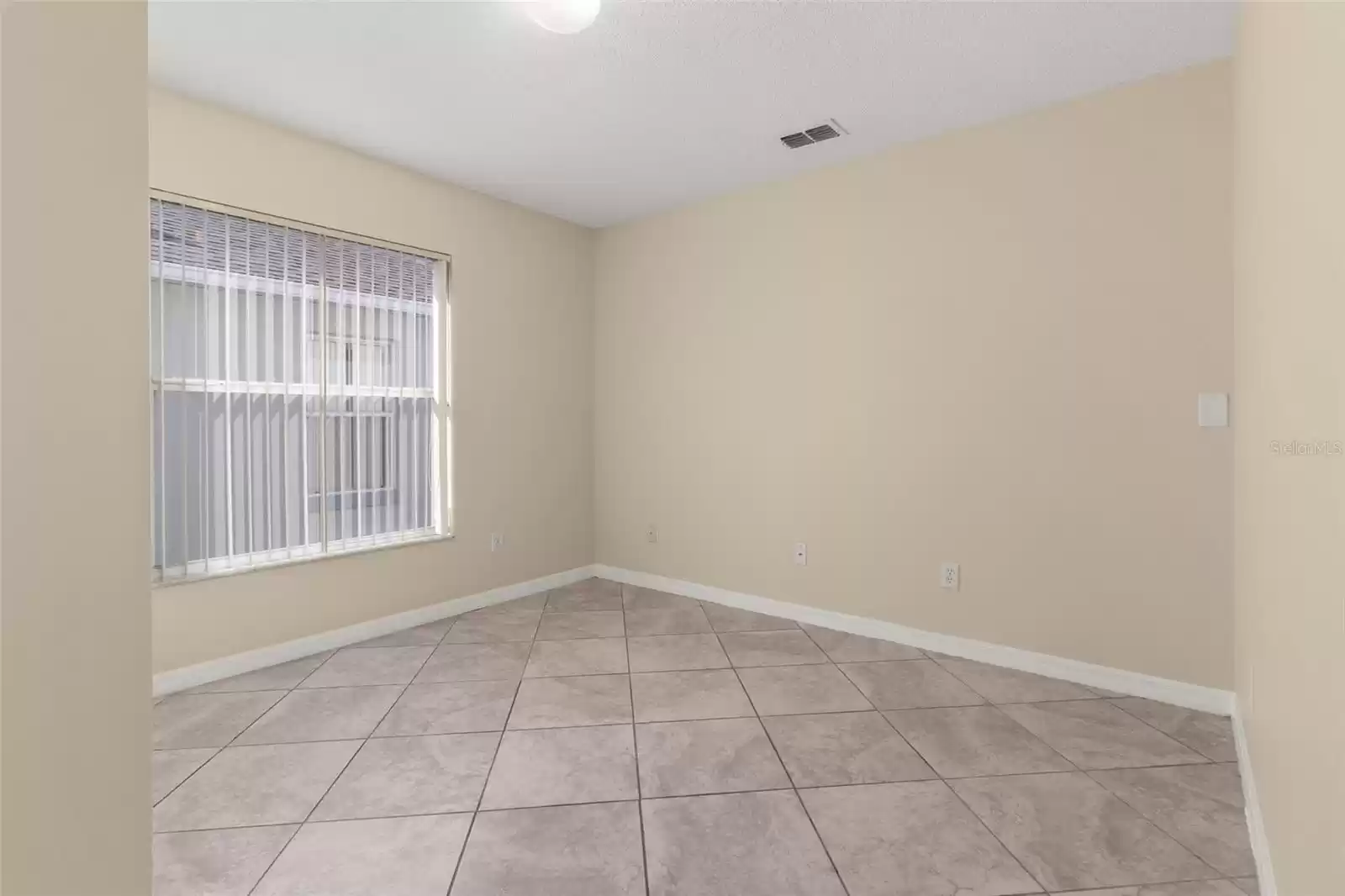 2224 MALLARD CREEK CIRCLE, KISSIMMEE, Florida 34743, 4 Bedrooms Bedrooms, ,2 BathroomsBathrooms,Residential Lease,For Rent,MALLARD CREEK,0,MFRS5114254