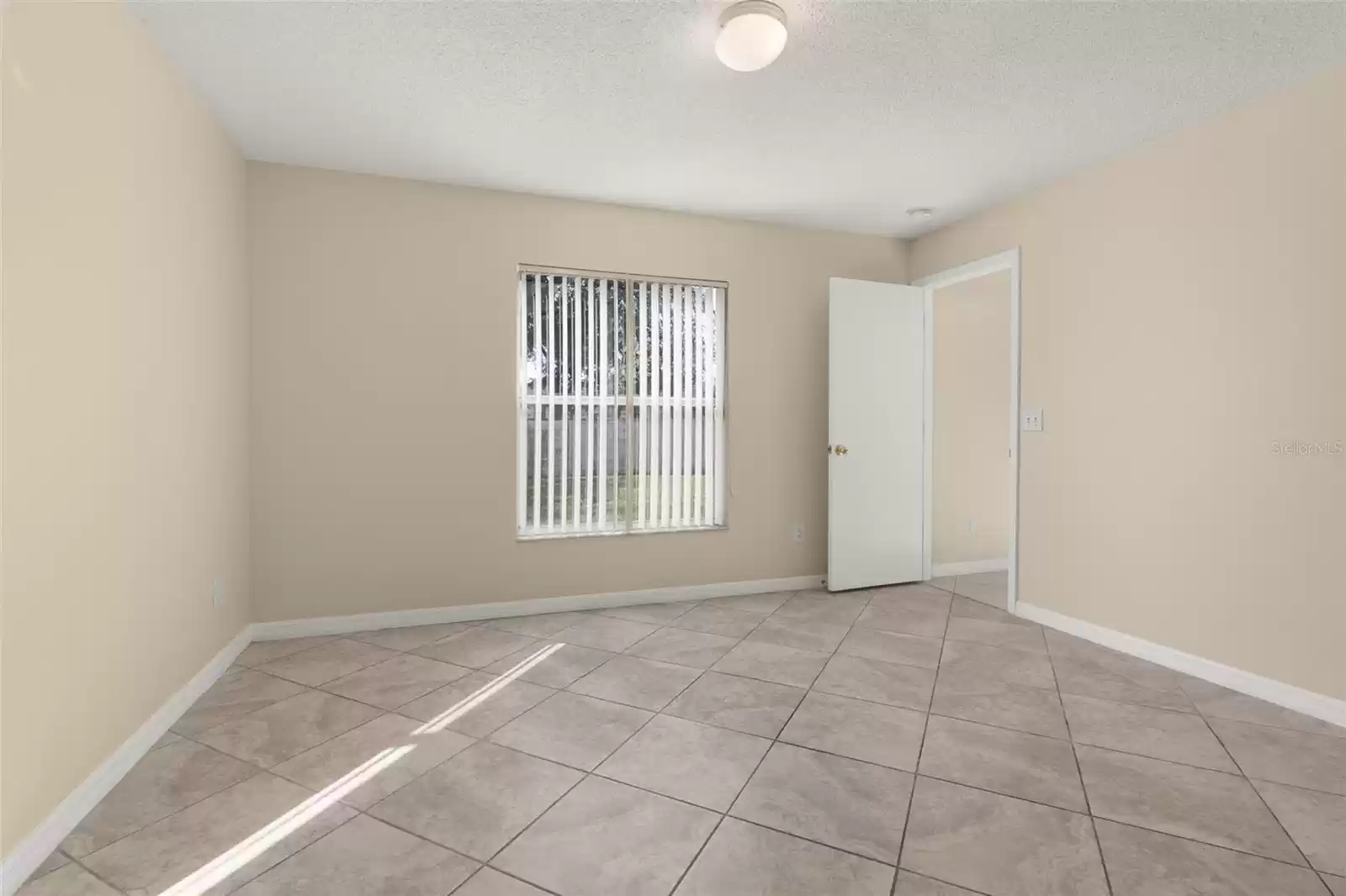 2224 MALLARD CREEK CIRCLE, KISSIMMEE, Florida 34743, 4 Bedrooms Bedrooms, ,2 BathroomsBathrooms,Residential Lease,For Rent,MALLARD CREEK,0,MFRS5114254