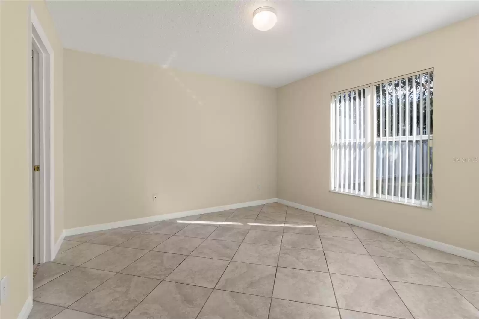 2224 MALLARD CREEK CIRCLE, KISSIMMEE, Florida 34743, 4 Bedrooms Bedrooms, ,2 BathroomsBathrooms,Residential Lease,For Rent,MALLARD CREEK,0,MFRS5114254