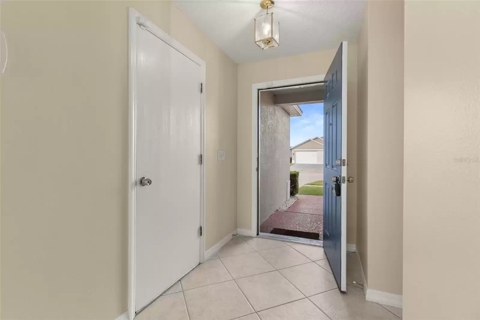 2224 MALLARD CREEK CIRCLE, KISSIMMEE, Florida 34743, 4 Bedrooms Bedrooms, ,2 BathroomsBathrooms,Residential Lease,For Rent,MALLARD CREEK,0,MFRS5114254