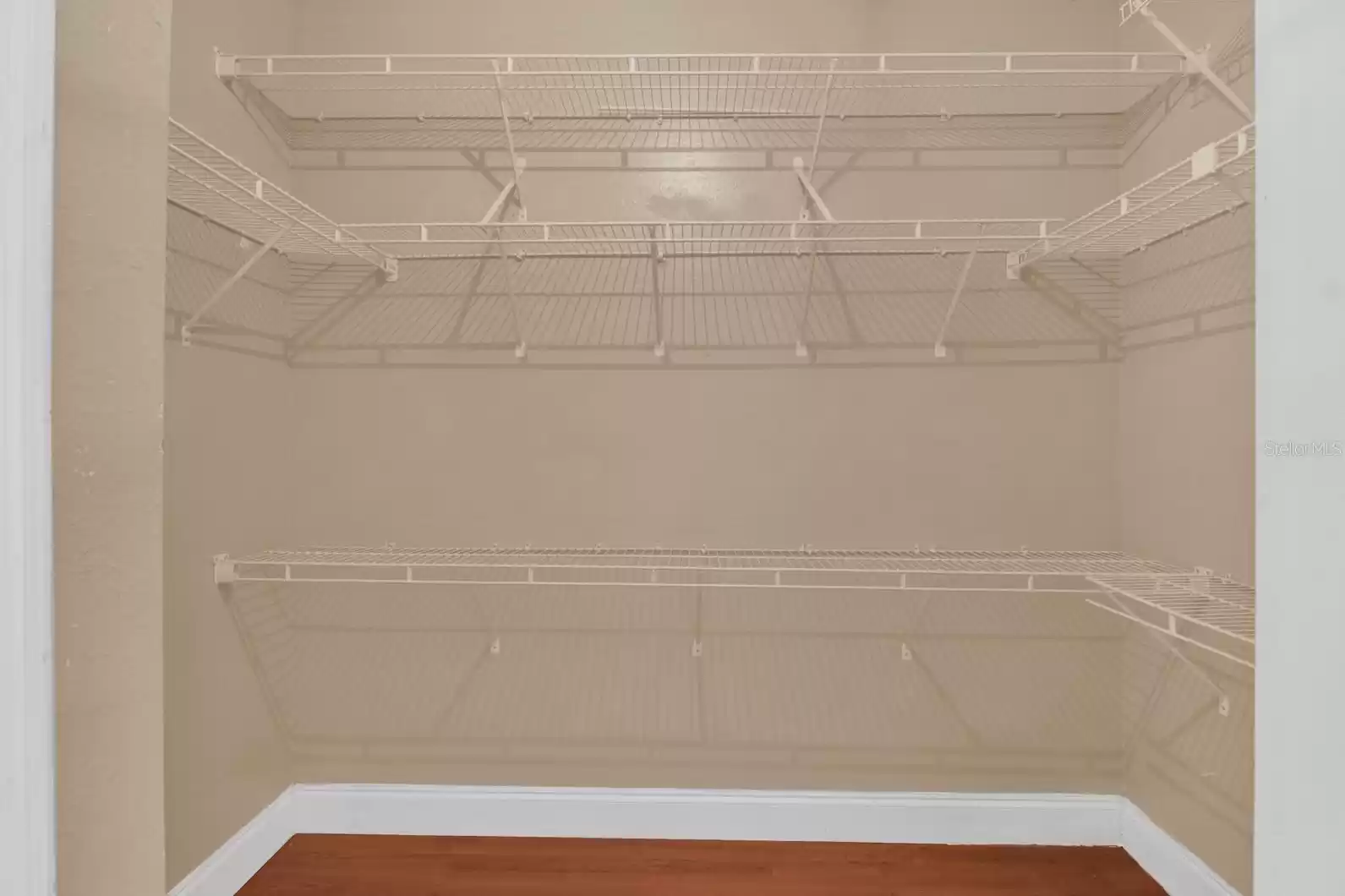 Walk-in Closet (Primary Bdrm)