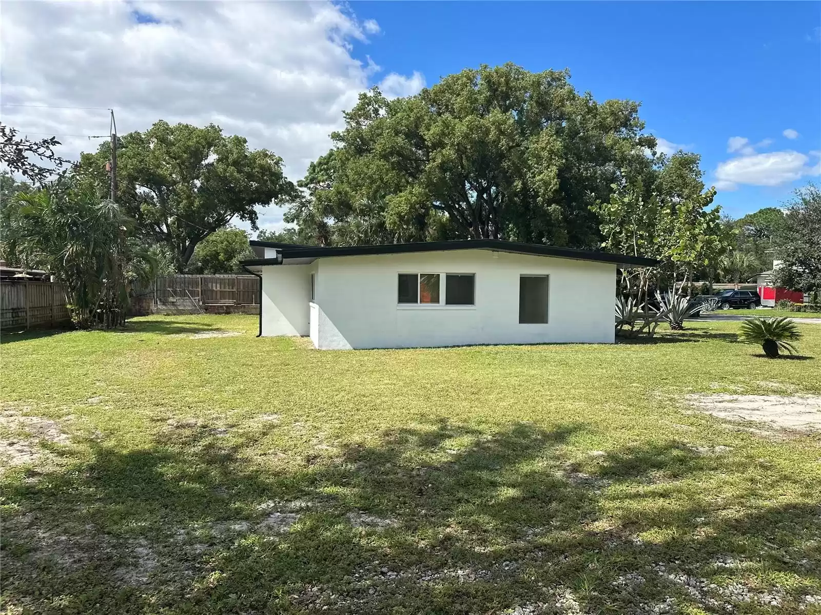 2128 SYCAMORE DRIVE, WINTER PARK, Florida 32789, 3 Bedrooms Bedrooms, ,2 BathroomsBathrooms,Residential,For Sale,SYCAMORE,MFRL4948316