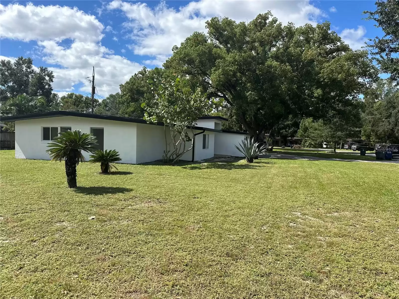 2128 SYCAMORE DRIVE, WINTER PARK, Florida 32789, 3 Bedrooms Bedrooms, ,2 BathroomsBathrooms,Residential,For Sale,SYCAMORE,MFRL4948316