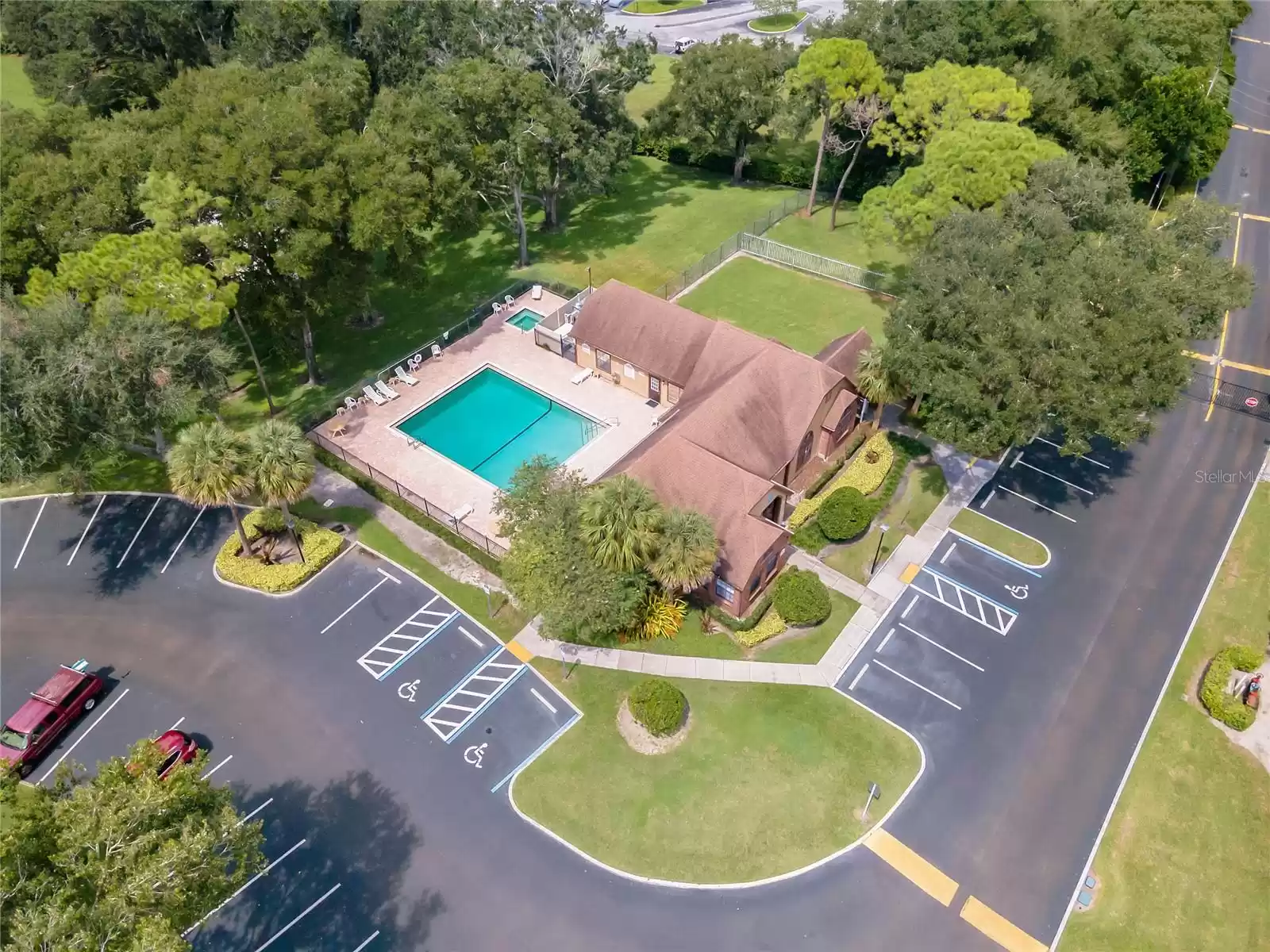 380 LAKE ONTARIO COURT, ALTAMONTE SPRINGS, Florida 32701, 1 Bedroom Bedrooms, ,1 BathroomBathrooms,Residential,For Sale,LAKE ONTARIO,MFRO6251776