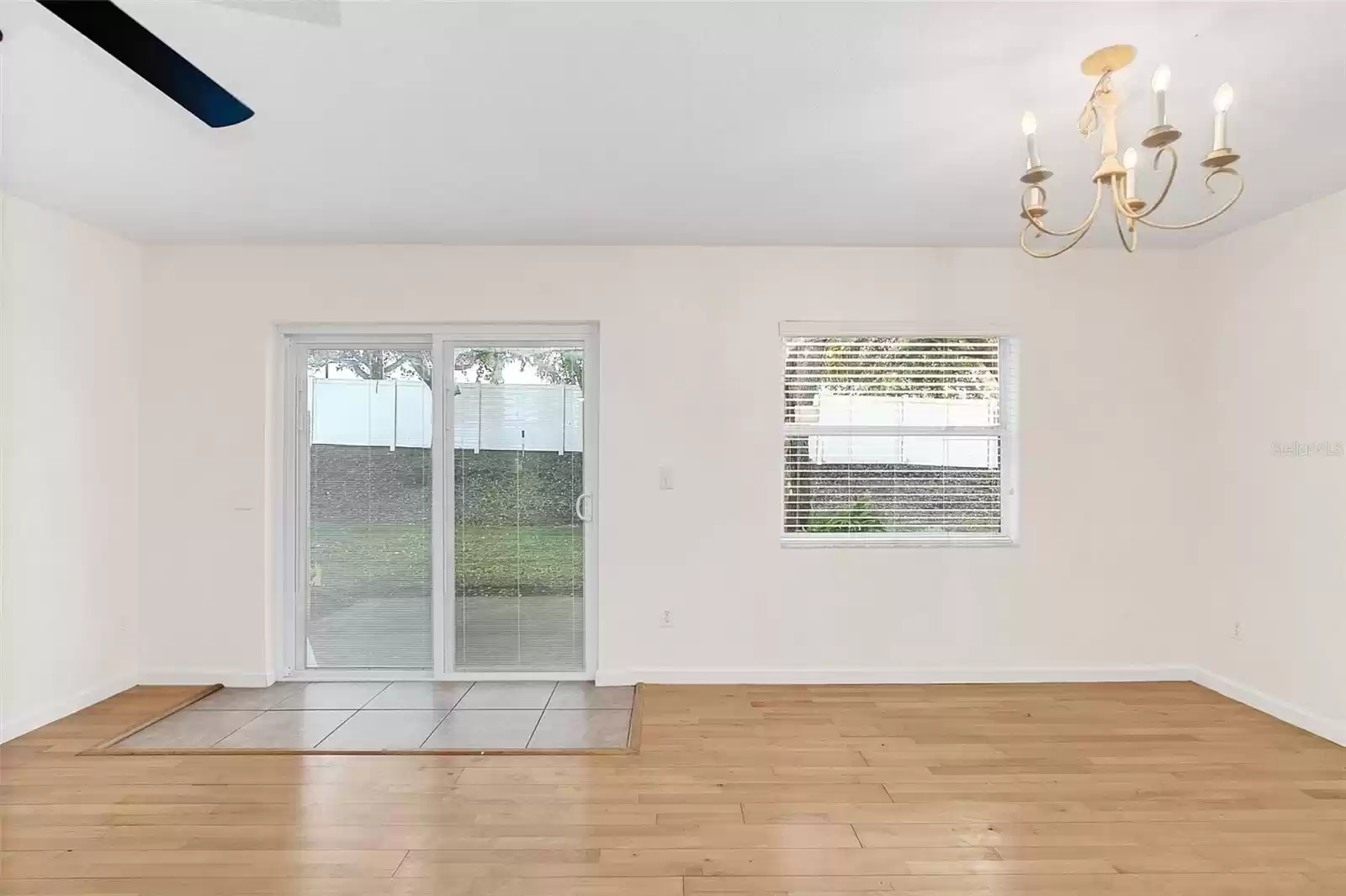 221 STERLING SPRINGS LANE, ALTAMONTE SPRINGS, Florida 32714, 2 Bedrooms Bedrooms, ,2 BathroomsBathrooms,Residential,For Sale,STERLING SPRINGS,MFRO6246250