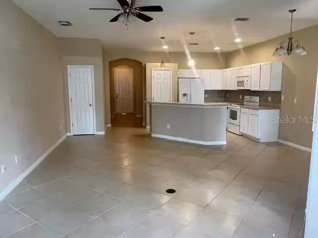 4906 LUGE LANE, ORLANDO, Florida 32839, 3 Bedrooms Bedrooms, ,2 BathroomsBathrooms,Residential Lease,For Rent,LUGE,MFRO6251678