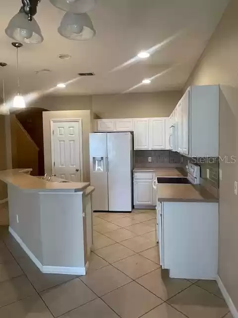 4906 LUGE LANE, ORLANDO, Florida 32839, 3 Bedrooms Bedrooms, ,2 BathroomsBathrooms,Residential Lease,For Rent,LUGE,MFRO6251678