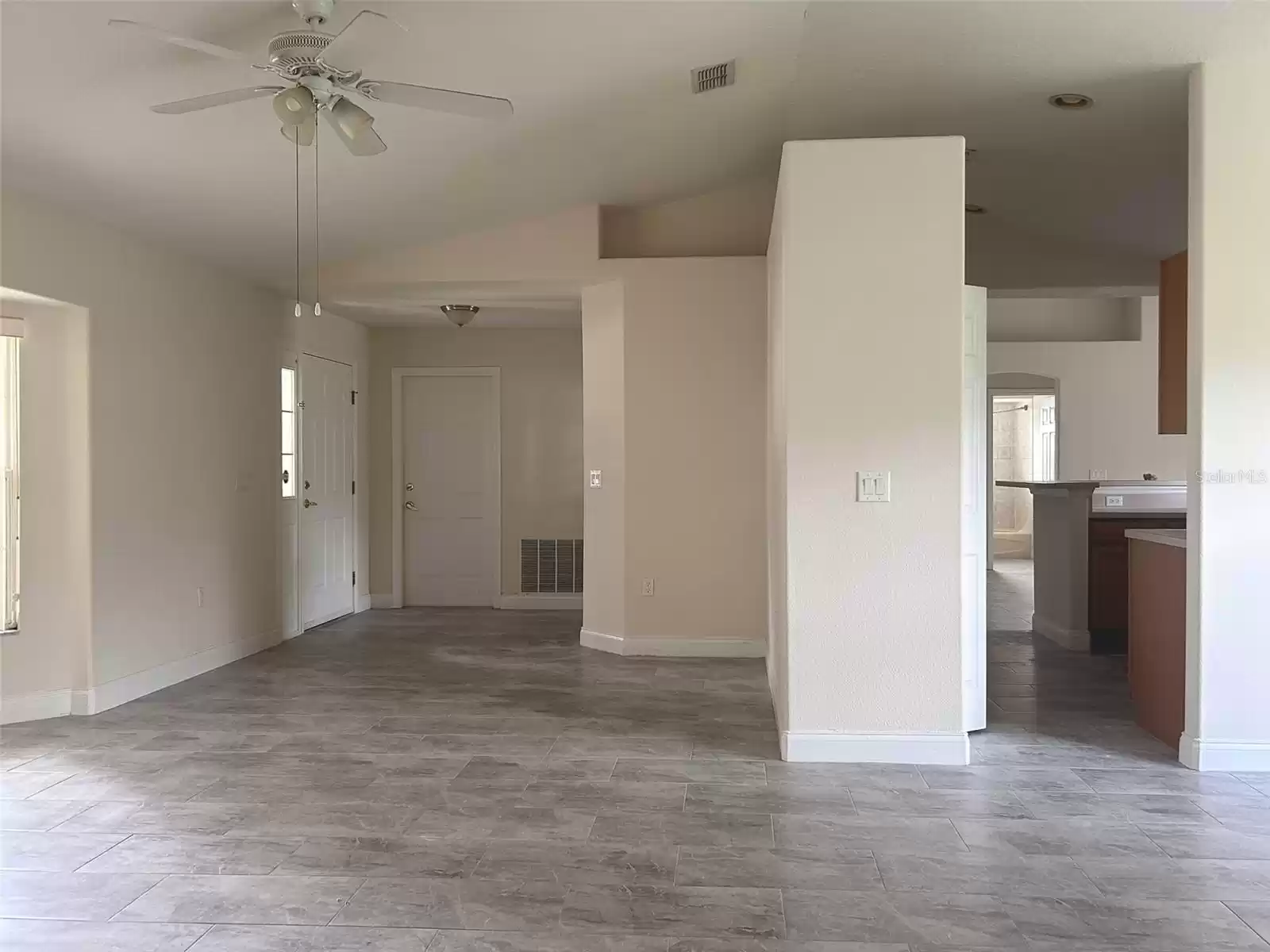 1150 CHASE DRIVE, WINTER GARDEN, Florida 34787, 4 Bedrooms Bedrooms, ,2 BathroomsBathrooms,Residential Lease,For Rent,CHASE,MFRO6234646