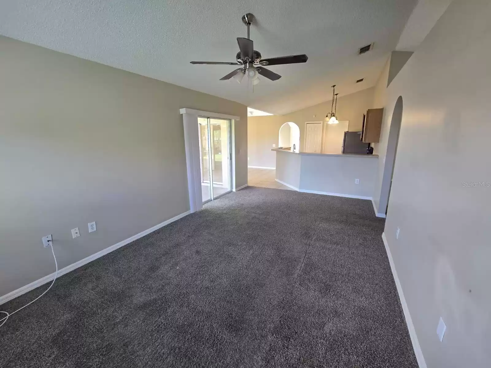 206 REGAL DOWNS CIRCLE, WINTER GARDEN, Florida 34787, 3 Bedrooms Bedrooms, ,2 BathroomsBathrooms,Residential,For Sale,REGAL DOWNS,MFRTB8314472