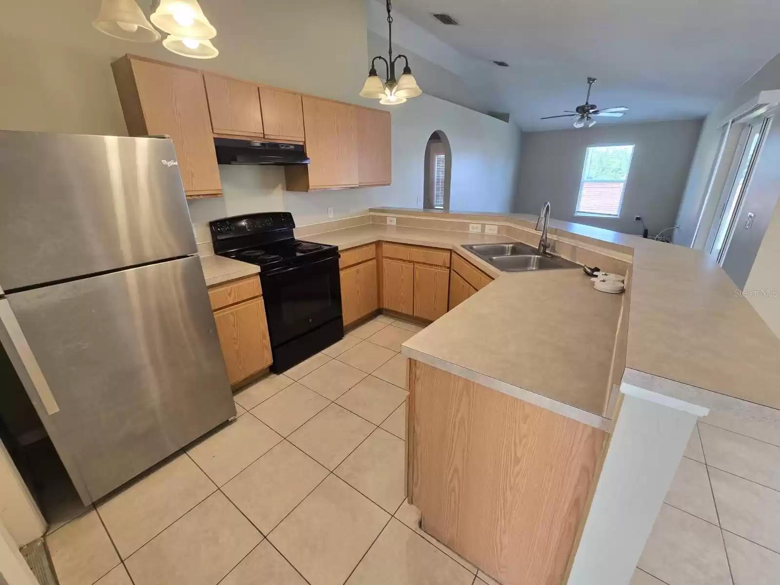 206 REGAL DOWNS CIRCLE, WINTER GARDEN, Florida 34787, 3 Bedrooms Bedrooms, ,2 BathroomsBathrooms,Residential,For Sale,REGAL DOWNS,MFRTB8314472