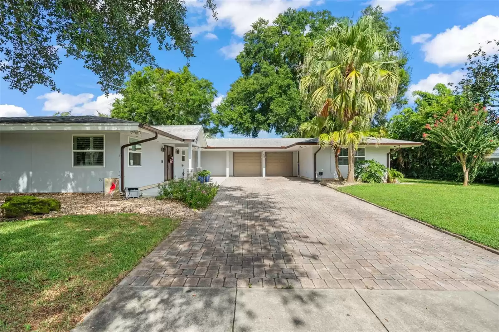 1681 BLUE RIDGE ROAD, WINTER PARK, Florida 32789, 4 Bedrooms Bedrooms, ,3 BathroomsBathrooms,Residential,For Sale,BLUE RIDGE,MFRO6251187