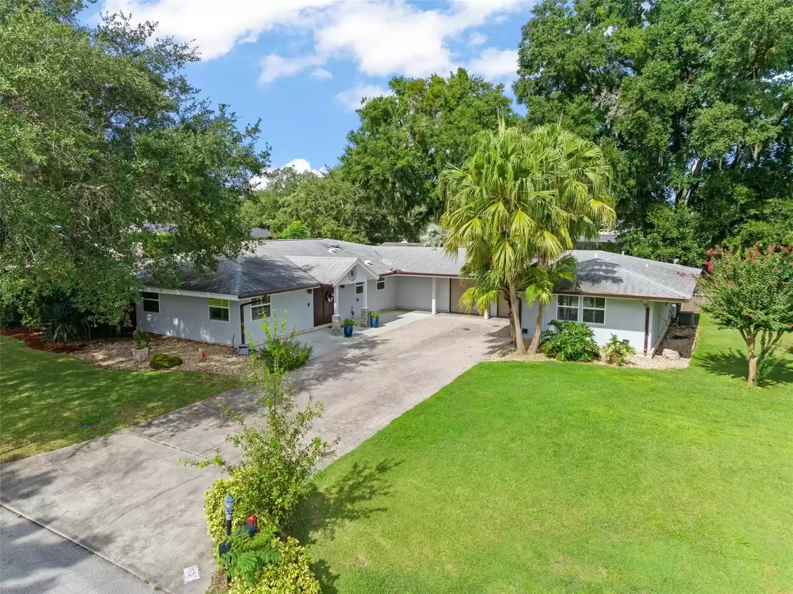 1681 BLUE RIDGE ROAD, WINTER PARK, Florida 32789, 4 Bedrooms Bedrooms, ,3 BathroomsBathrooms,Residential,For Sale,BLUE RIDGE,MFRO6251187