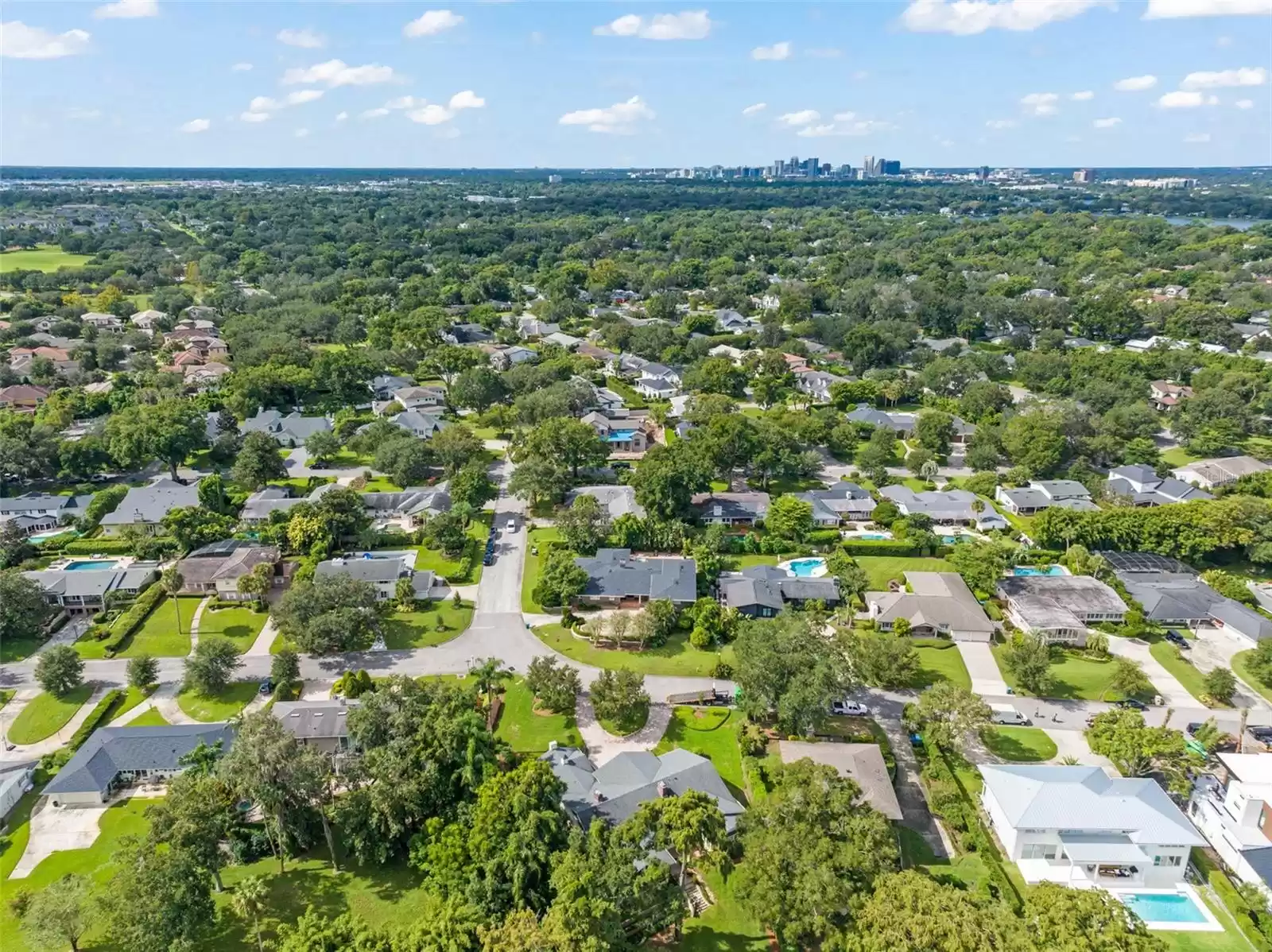 1681 BLUE RIDGE ROAD, WINTER PARK, Florida 32789, 4 Bedrooms Bedrooms, ,3 BathroomsBathrooms,Residential,For Sale,BLUE RIDGE,MFRO6251187