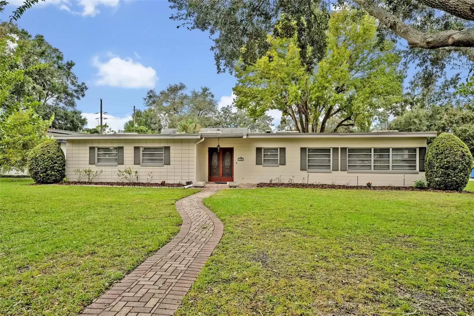 1203 LINDENWOOD LANE, WINTER PARK, Florida 32792, 3 Bedrooms Bedrooms, ,2 BathroomsBathrooms,Residential Lease,For Rent,LINDENWOOD,MFRO6252372