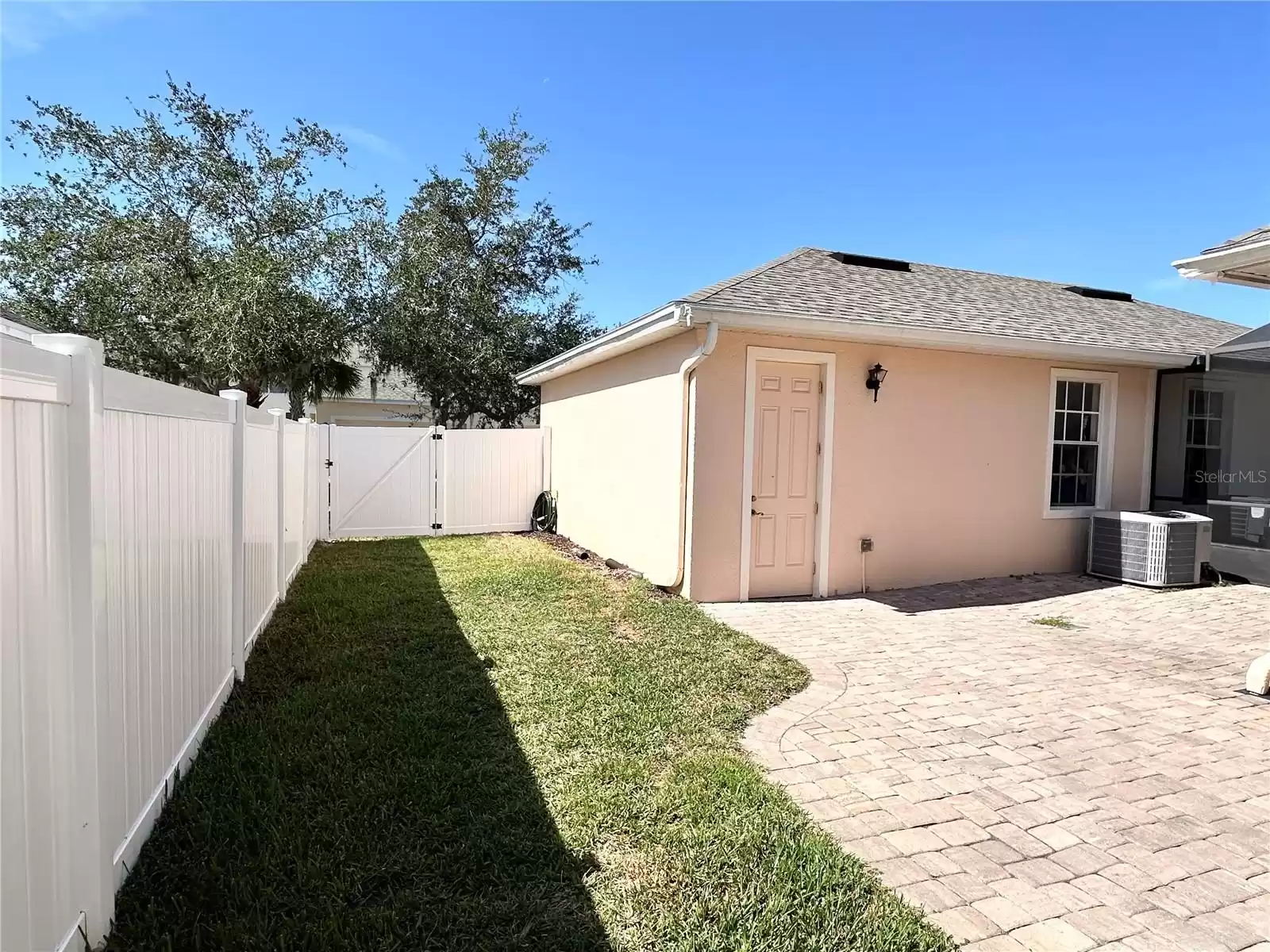 14494 WHITTRIDGE DRIVE, WINTER GARDEN, Florida 34787, 3 Bedrooms Bedrooms, ,2 BathroomsBathrooms,Residential,For Sale,WHITTRIDGE,MFRO6252325