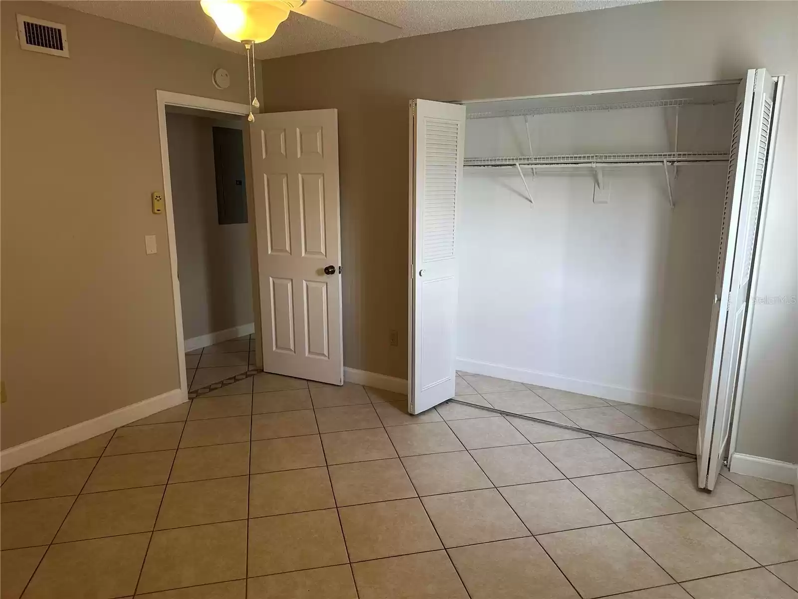 904 LAKE DESTINY ROAD, ALTAMONTE SPRINGS, Florida 32714, 2 Bedrooms Bedrooms, ,2 BathroomsBathrooms,Residential Lease,For Rent,LAKE DESTINY,MFRO6252833