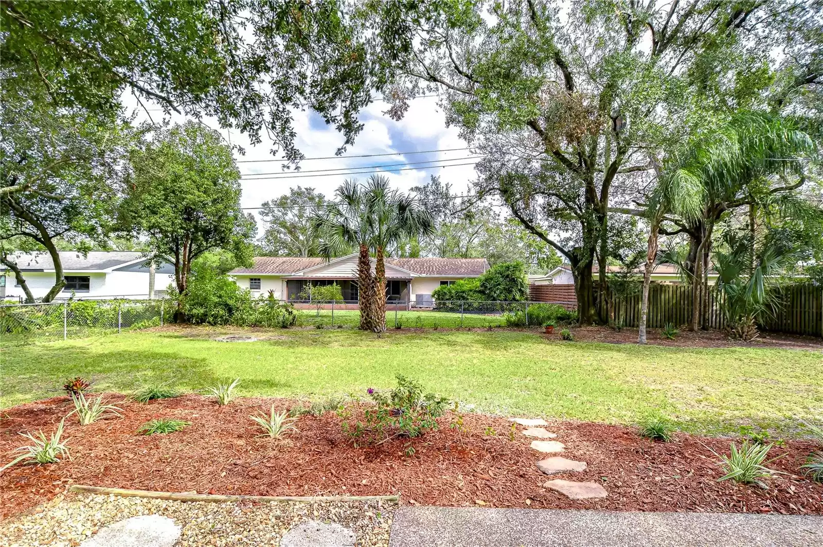 10919 ORANGE GROVE DRIVE, TAMPA, Florida 33618, 3 Bedrooms Bedrooms, ,2 BathroomsBathrooms,Residential,For Sale,ORANGE GROVE,MFRTB8314228