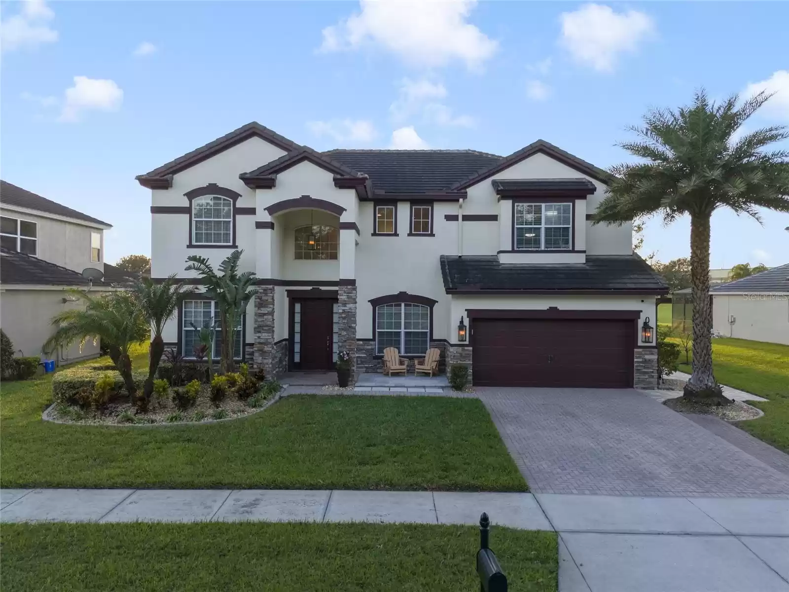 1826 BLACKWATER COURT, WINTER GARDEN, Florida 34787, 5 Bedrooms Bedrooms, ,4 BathroomsBathrooms,Residential,For Sale,BLACKWATER,MFRG5088681