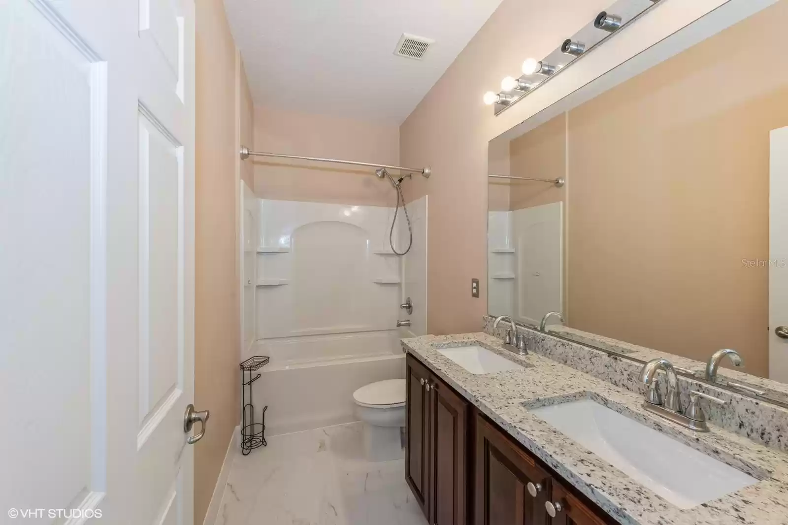 507 SETTING SUN DRIVE, WINTER GARDEN, Florida 34787, 3 Bedrooms Bedrooms, ,2 BathroomsBathrooms,Residential Lease,For Rent,SETTING SUN,MFRO6250656