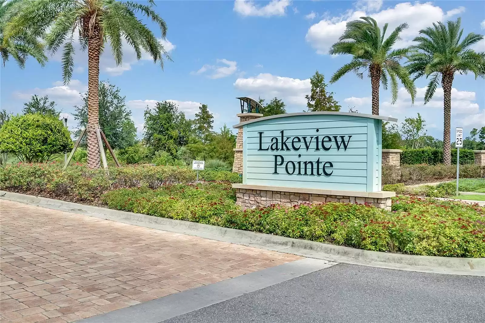 7227 HALF MOON LAKE DRIVE, WINTER GARDEN, Florida 34787, 3 Bedrooms Bedrooms, ,3 BathroomsBathrooms,Residential,For Sale,HALF MOON LAKE,MFRO6251450