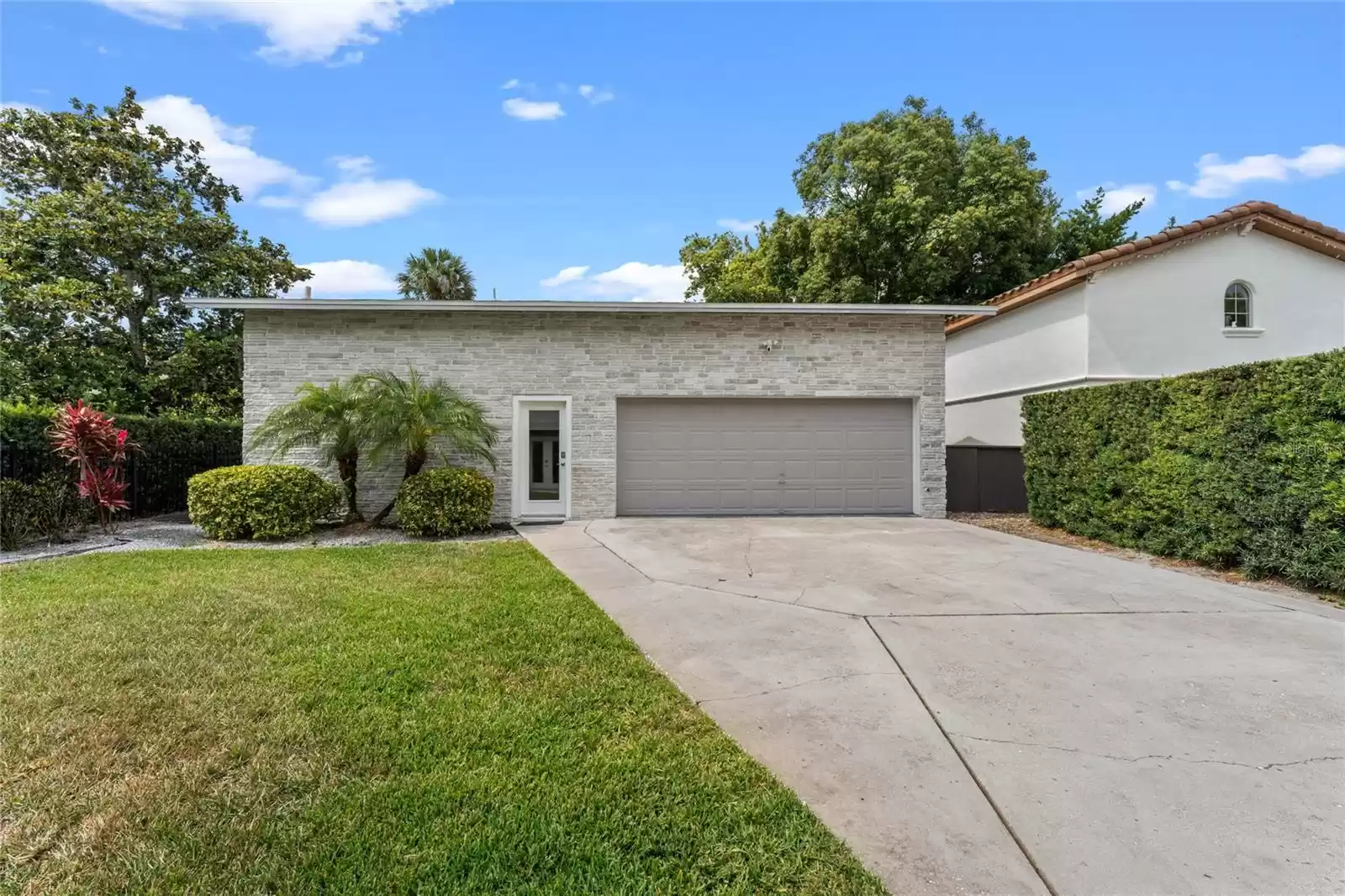 1621 LASBURY AVENUE, WINTER PARK, Florida 32789, 3 Bedrooms Bedrooms, ,3 BathroomsBathrooms,Residential,For Sale,LASBURY,MFRO6202020