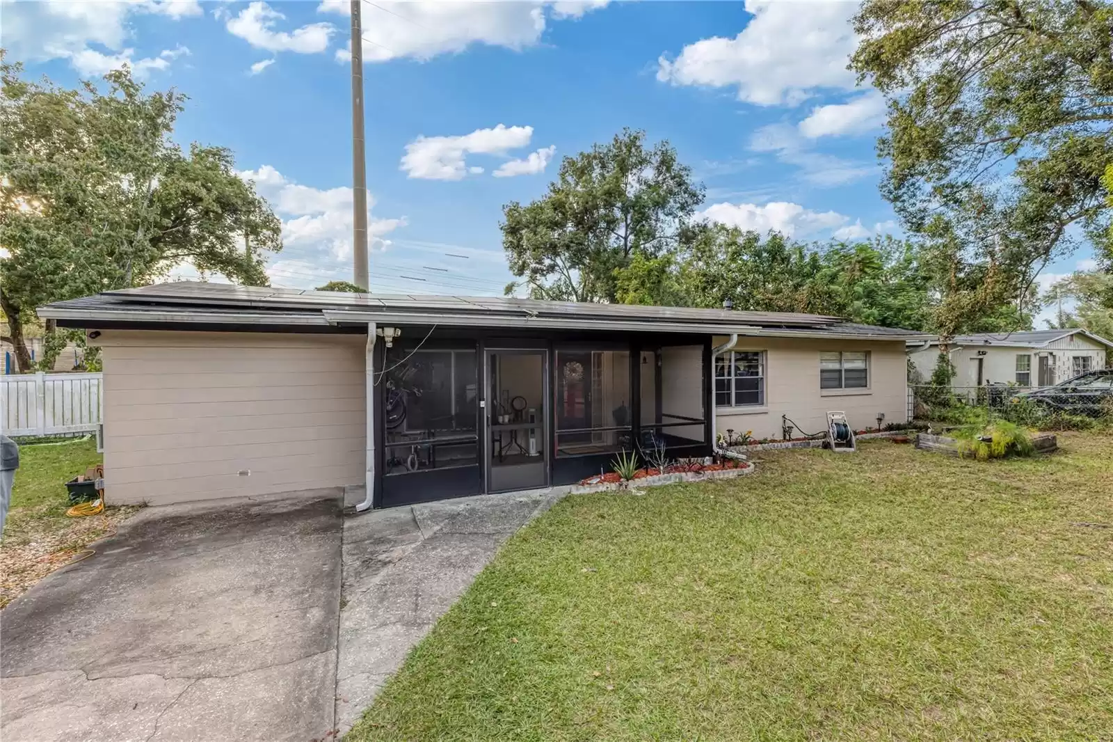 618 ACAPULCA WAY, ALTAMONTE SPRINGS, Florida 32714, 3 Bedrooms Bedrooms, ,2 BathroomsBathrooms,Residential,For Sale,ACAPULCA,MFRO6252592